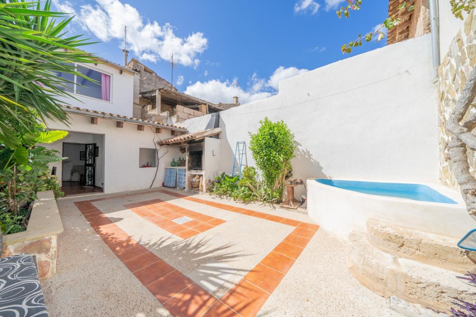 Ca Sa Cristeta De S'escola Holiday home *